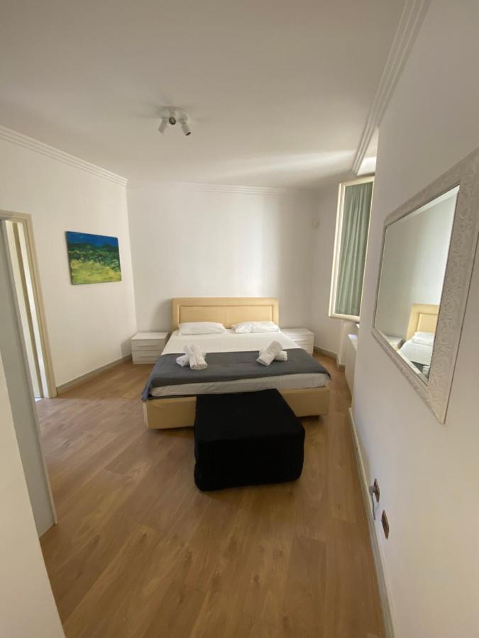 Rome Accomodation Рим Экстерьер фото