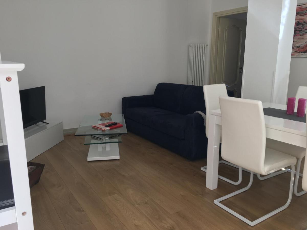 Rome Accomodation Рим Экстерьер фото